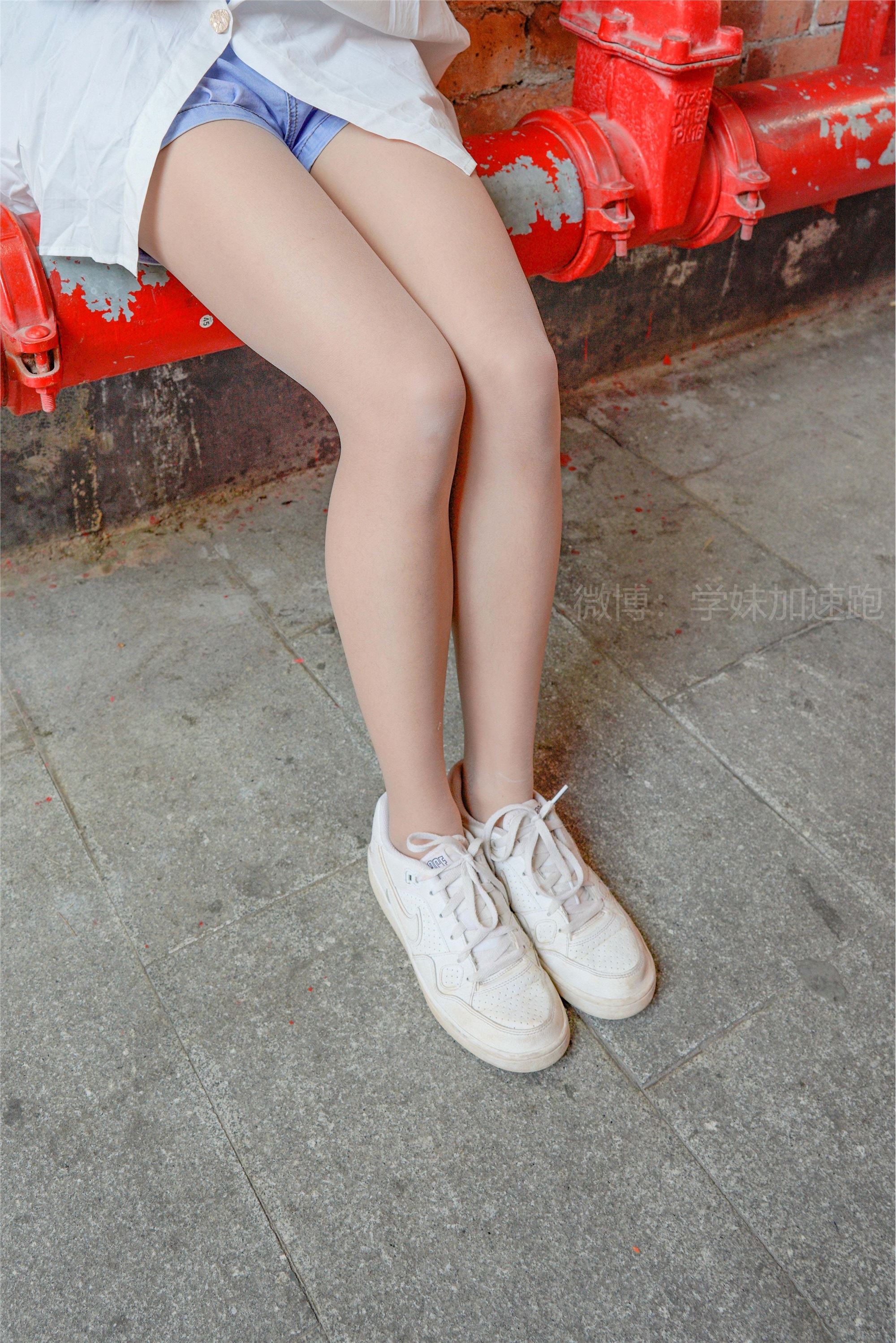 学妹加速跑 XM006《丝丝学妹3》